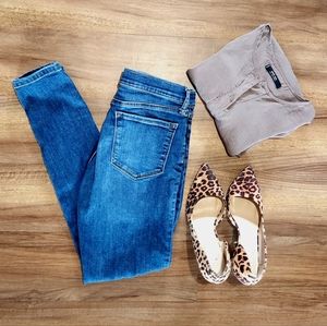 Banana Republic Skinny Jeans in medium wash